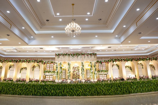 victorian decor at sri ramachandra convention center
